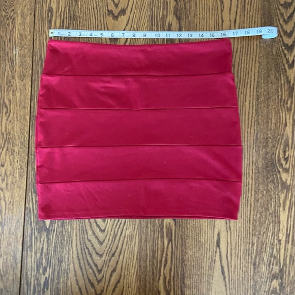 Nollie (PacSun) XL red bodycon skirt - Picture 3 of 9